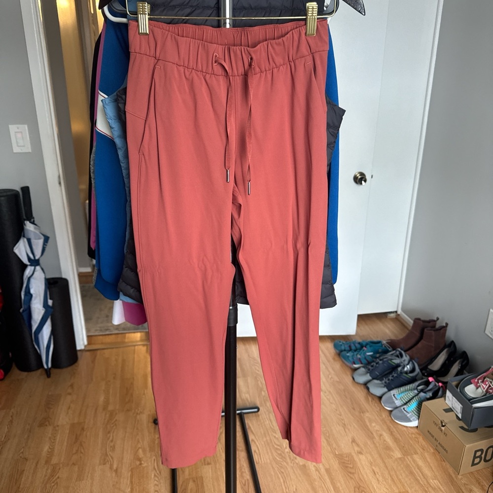 Lululemon On The Fly Pant